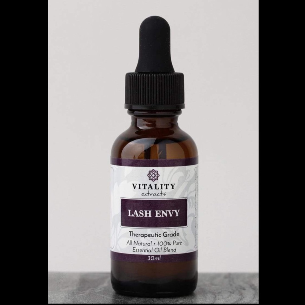 Lash Envy pharmaceutical grade for longer lashes